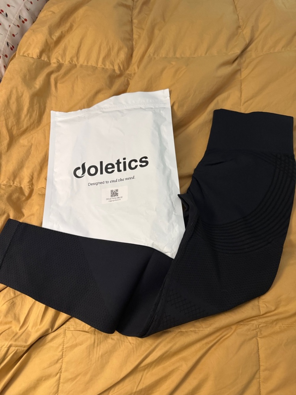 Doletics Black Leggings - medium